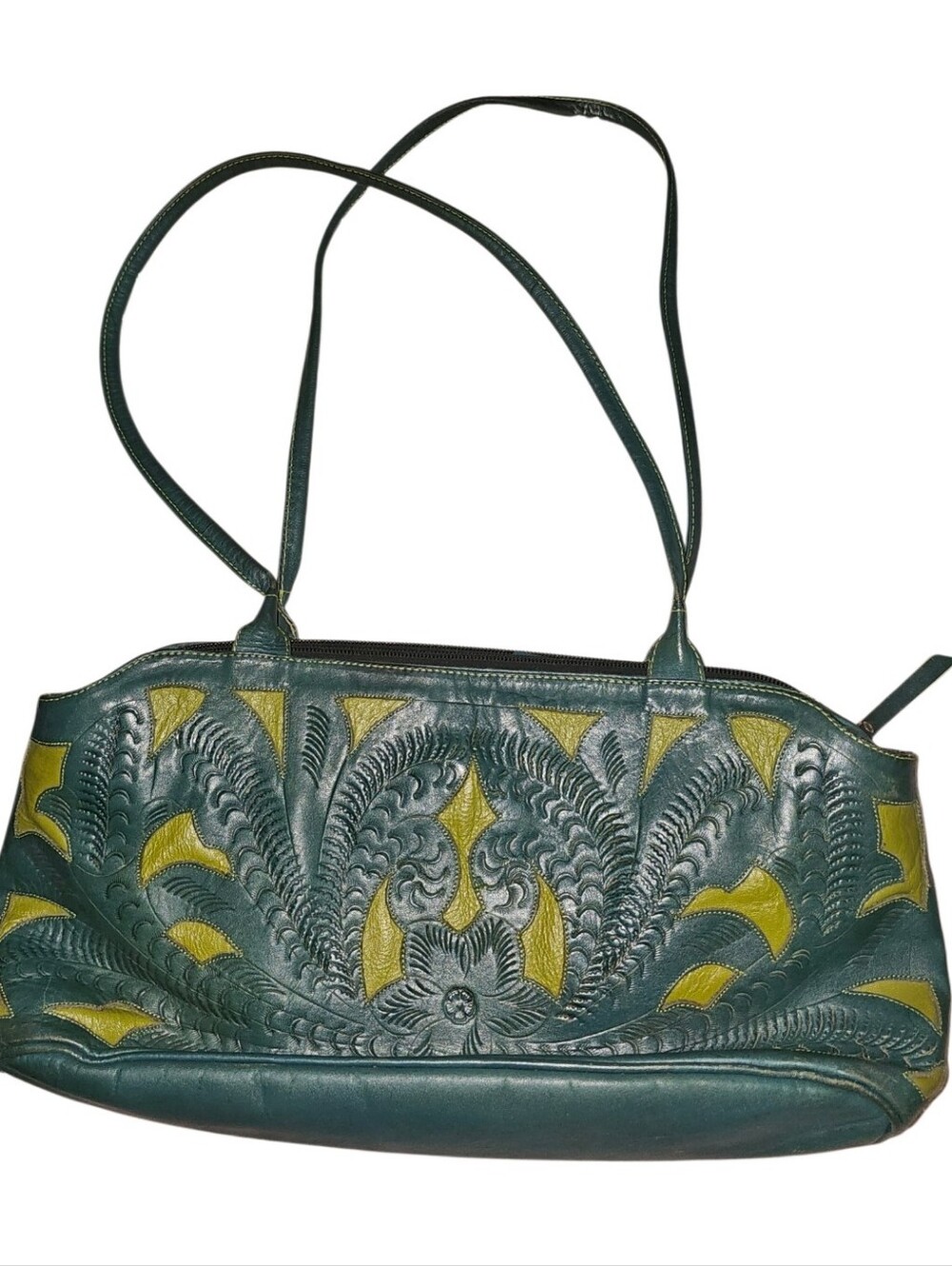 💰Leaders In Leather Women’s  Tooled Shoulder Bag